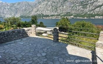 Pilastro Apartments, privat innkvartering i sted Prčanj, Montenegro