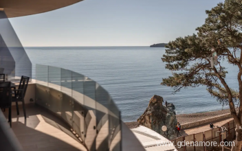 Novi apartman Snežana, sa pogledom na more, na obali Rafailovića, privatni smeštaj u mestu Rafailovići, Crna Gora