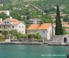 Ksenija, zasebne nastanitve v mestu Risan, Črna gora