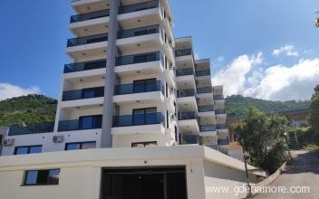 SD LUX APARTMENTS, частни квартири в града Dobre Vode, Черна Гора
