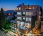 Apartmani Berlin , Privatunterkunft im Ort Donji Stoj, Montenegro