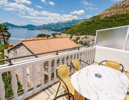 Adria, Magán szállás a községben Sveti Stefan, Montenegr&oacute; - Duplex apartman