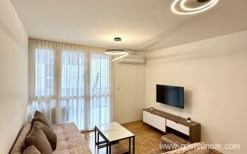 Apartment in the very center of Bar, private accommodation in city Bar, Montenegro