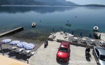 Stan Apartman Mirela, private accommodation in city Bijela, Montenegro