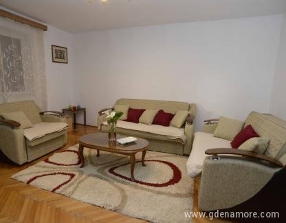 Apartmani Seljanovo , Magán szállás a községben Tivat, Montenegr&oacute; - IMG-9dc1bd864a918f005f00d89f398a87a4-V