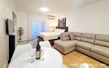 Studio Bečići apartman, Magán szállás a községben Bečići, Montenegró