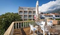 Guest House Lotos, частни квартири в града Bečići, Черна Гора
