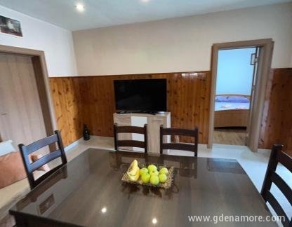 V $ S smestaj, Частный сектор жилья Тиват, Черногория - viber_image_2025-02-09_14-27-48-118