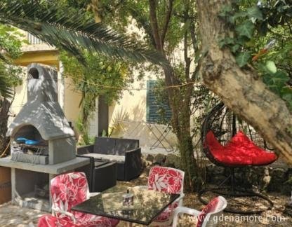 Mag&aacute;nsz&aacute;ll&aacute;s, Magán szállás a községben Tivat, Montenegr&oacute; - 8200