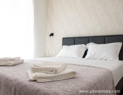 APPARTEMENT CONSULAIRE, logement privé à Radanovići, Mont&eacute;n&eacute;gro - apartmani-031_websize
