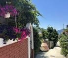 Apartman i sobe Tadic, privatni smeštaj u mestu Kumbor, Crna Gora