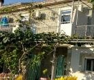 Apartmani Bosco, Magán szállás a községben Tivat, Montenegró