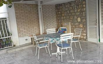 Apartman  Anja, Magán szállás a községben Petrovac, Montenegró