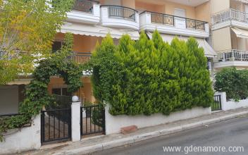 Gajic apartman, Mag&aacute;n sz&aacute;ll&aacute;s a k&ouml;zs&eacute;gben Kallithea, G&ouml;r&ouml;gorsz&aacute;g