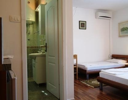 APARTAMENTOS BEGOVIĆ, , alojamiento privado en Herceg Novi, Montenegro