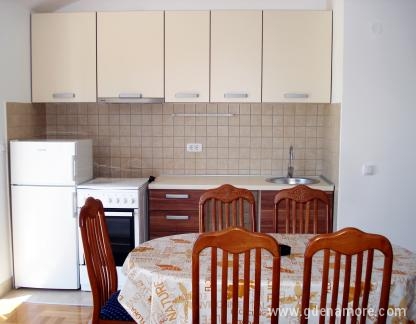 APARTvila dolinaSUNCA, komfort leilighet penthouse havet LANG, privat innkvartering i sted Buljarica, Montenegro