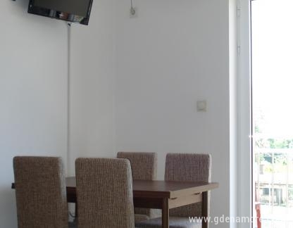 APARTvila dolinaSUNCA,  апартамент долина СЪНЦА, частни квартири в града Buljarica, Черна Гора