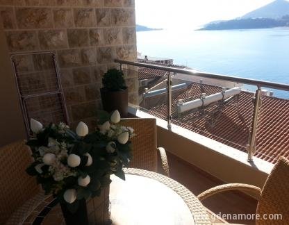 Accommodation Rafailovici-Aura Apartmani, Studio 11-sa pogledom na more, privatni smeštaj u mestu Rafailovići, Crna Gora