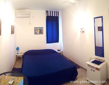 RATAC blue green, BLUE A ROOM, private accommodation in city Bar, Montenegro