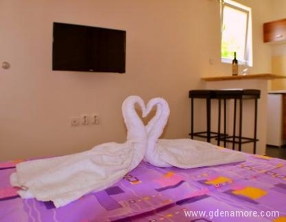 Apartments Bojanovic Sutomore, , private accommodation in city Sutomore, Montenegro