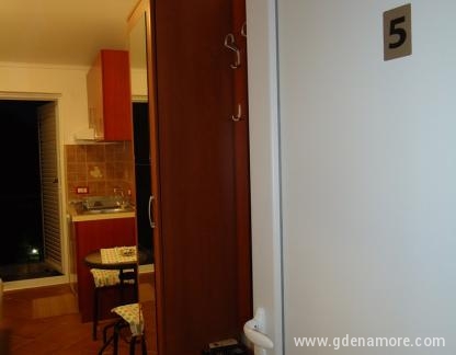 Apartmani Kilibarda, Studio 5, privatni smeštaj u mestu Herceg Novi, Crna Gora