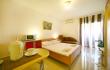 Studio B8 T Apartments &amp;#34;Rose&amp;#34;, private accommodation in city Ba&scaron;ka Voda, Croatia