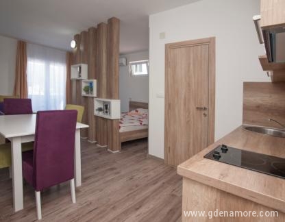 Apartmani Bečići, , Magán szállás a községben Bečići, Montenegró