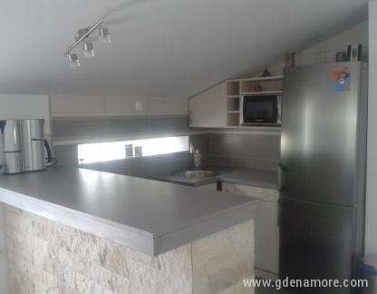 Appartamento, camere con bagno, , alloggi privati a Sutomore, Montenegro