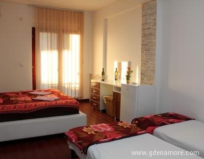 Lotos Apartmani, Cetvorokrevetni apartman, privatni smeštaj u mestu Dobre Vode, Crna Gora - 6
