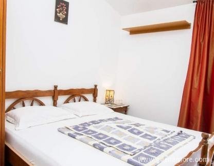 APARTMANI POPOVIC, , private accommodation in city Bečići, Montenegro - cetvorosobni-apartman-becici-budva-6