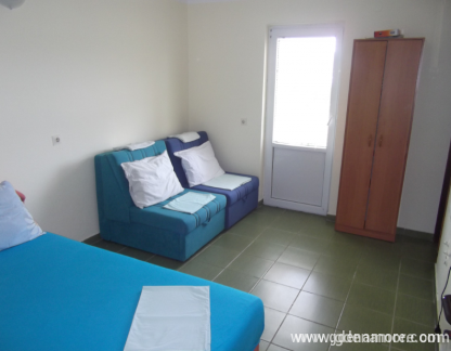 Apartments Milan, , private accommodation in city Sutomore, Montenegro