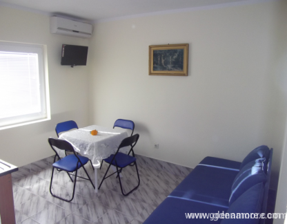 Apartments Milan, , private accommodation in city Sutomore, Montenegro