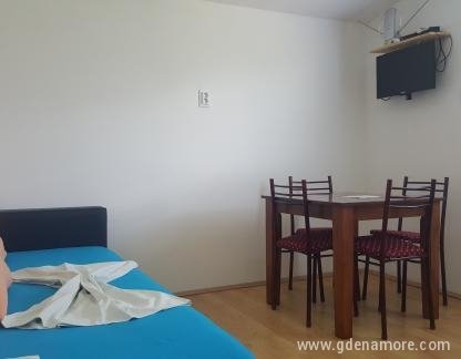 Apartmani Milan, Apartman 3, privatni smeštaj u mestu Sutomore, Crna Gora