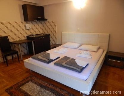 Villa Contessa, Aпартамент 6, частни квартири в града Budva, Черна Гора - 99976770
