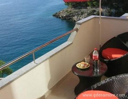 Apartments Rogosic Osibova, , private accommodation in city Brač Milna, Croatia - k4cSAC64