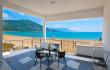 7. Четиристаен апартамент, партер, изглед към морето в Manda 107 Mansion, частни квартири в града Jaz, Черна Гора