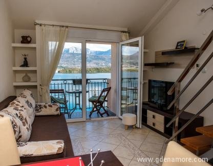 Apartamentos Klakor PS, , alojamiento privado en Tivat, Montenegro - DSC_8610