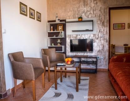 Apartmani Klakor PS, Jednosobni veliki, privatni smeštaj u mestu Tivat, Crna Gora - DSC_8689