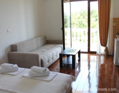 Villa Oasis Markovici, , ενοικιαζόμενα δωμάτια στο μέρος Budva, Montenegro - IMG_0416