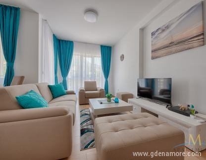 M Apartments, , частни квартири в града Dobre Vode, Черна Гора - 206-beige classic
