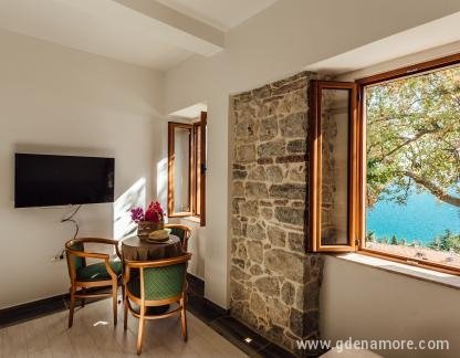 Apartmani Belvedere, Apartman sa jednom spavacom sobom i pogledom na more, privatni smeštaj u mestu Herceg Novi, Crna Gora - IMG_6986