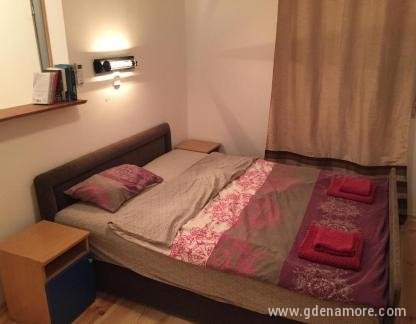 NENI Apartmani, Apartman sa tusem, privatni smeštaj u mestu Kotor, Crna Gora - 150118998