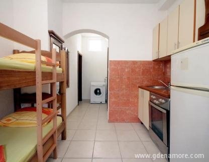 Apartments MACAVARA Bar-Šušanj, , private accommodation in city Šušanj, Montenegro - 98A69261-0688-4593-BA3A-6EAAF04A2B97