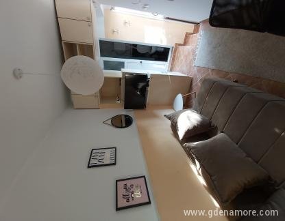 Διαμέρισμα Popovic Grle 1, , ενοικιαζόμενα δωμάτια στο μέρος Herceg Novi, Montenegro - 20200929_164950