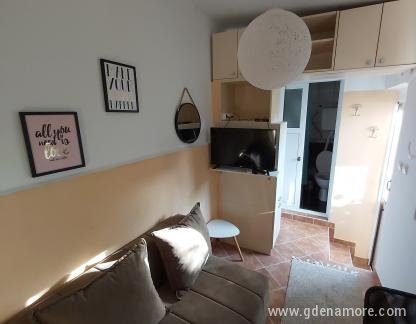 Apartman Popović Grle 1, Apartman Popovic Grle 3, privatni smeštaj u mestu Herceg Novi, Crna Gora - 20200929_164950