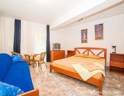 Cataleya, Apartman 1, privatni smeštaj u mestu Pržno, Crna Gora - viber_image_2021-05-07_14-09-53