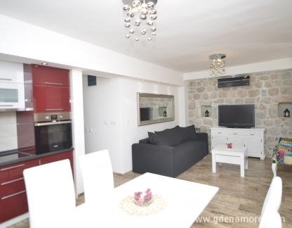 Appartements Risan, , logement privé à Risan, Monténégro - 194