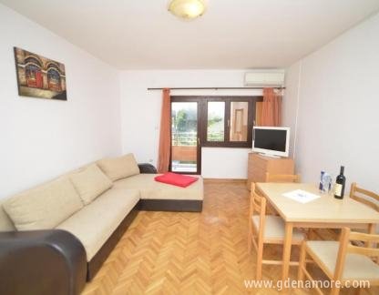 Apartmaji Villa Illyrik, , zasebne nastanitve v mestu Risan, Črna gora - 70413424