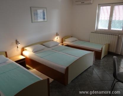 Apartaments Villa Bubi, Apartman A1, privatni smeštaj u mestu Pula, Hrvatska - DSC01545