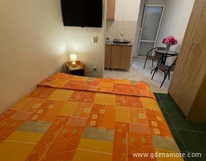 PERIČIĆ STUDIO APARTMENTS, , private accommodation in city Sutomore, Montenegro - IMG-4b271aeeb15657ce03dd4da554b6bd57-V